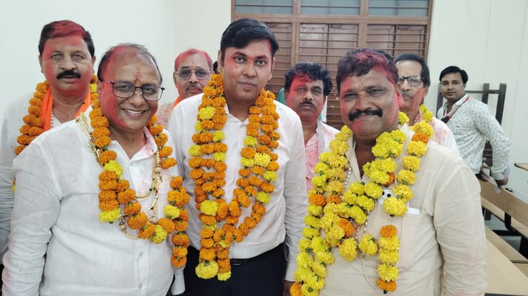 प्रीतेश गादिया बने चेयरमैन, पूरी कशमकश के बीच हुए रेडक्रास के चुनाव, सुशील मुणत उपाध्यक्ष और संजय लुनिया को कोषाध्यक्ष चुना गया 