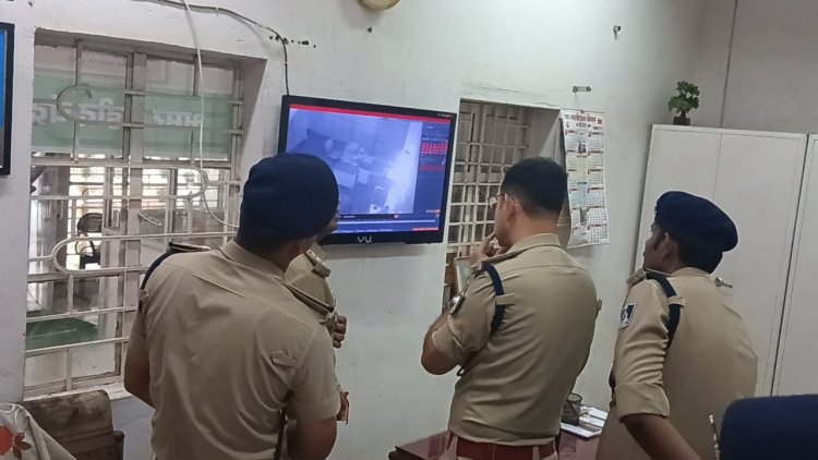 डाक  घर में  7 लाख की चोरी, रात में चोरो ने बोला धावा, सीसीटीवी में कैद हुई वारदात, एसपी ने किया निरीक्षण