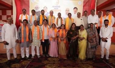 आत्मनिर्भर बनने के लिए स्वदेशी का संकल्प आवश्यक, कार्यशाला में भाजपा के नवनियुक्त जिला पदाधिकारियों का स्वागत सम्मान भी किया