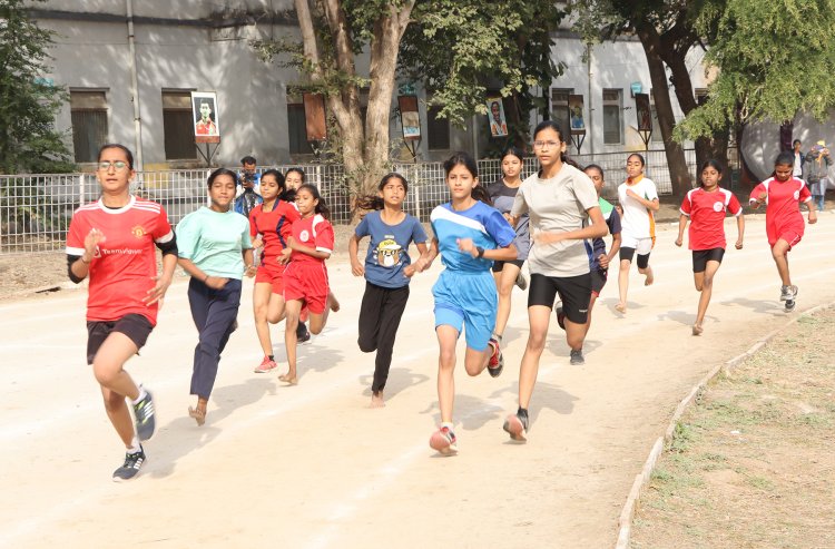 खेल चेतना मेला में खिलाड़ी दिखा रहे दम, बालिका क्रिकेट रहा आकर्षण का केंद्र - क्रीड़ा भारती एवं चेतन्य काश्यप फाउंडेशन का आयोजन