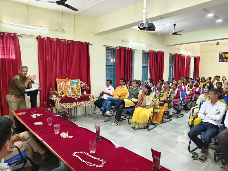 स्वयं का आत्ममंथन करें, स्वयं के अंदर बेस्ट को खोजे और अपने करियर का चुनाव करे-एएसपी श्री राकेश खाखा -प्रतिभावान विद्यार्थियों का किया गया सम्मान, करियर मार्गदर्शन से युवाओं को मिली दिशा