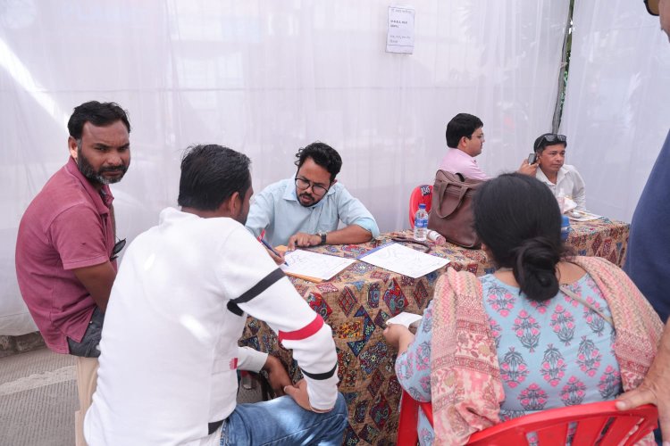  जनऔषधि दिवस पर निशुल्क स्वास्थ शिविर में 1 हजार से ज्यादा मरीजों को मिला निशुल्क उपचार, एमएस, एमडी, ईएनटी, आयुर्वेदाचार्य ने दिया निशुल्क परामर्श, जांचे भी हुईं