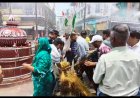 रतलाम में NSUI का उग्र प्रदर्शन, CEC का पुतला दहन करने पर चली वाटर कैनन; सीएसपी  ओर टीआई से झड़प में निकला खून