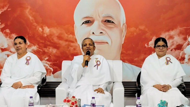 सकारात्मक पत्रकारिता सशक्त, संस्कारित और समृद्ध समाज की पहचान - मीडिया स्नेह मिलन में पत्रकारिता की भूमिका पर मंथन, कहा- सत्य के साथ समाधान और प्रेरणा का मार्ग दिखाना भी जरूरी