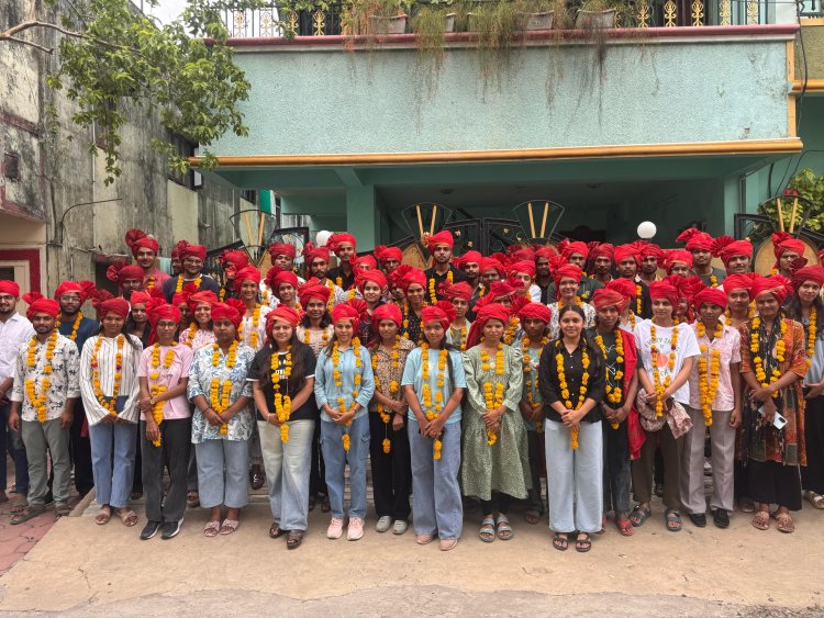 री-Neet 2026 में अभ्यास करियर इंस्टीट्यूट के छात्रों  का बेहतर प्रदर्शन,  विजय जुलूस निकाला मनाया जश्न 